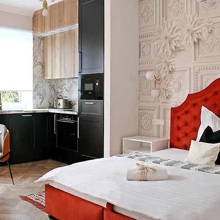The Doors Luxury Apartment *