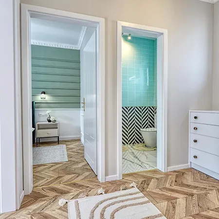 The Doors Luxury * Mosonmagyaróvár