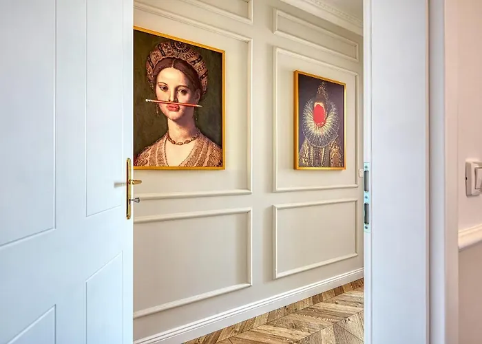 The Doors Luxury 아파트